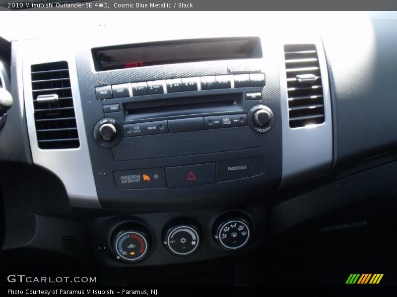Cosmic Blue Metallic / Black 2010 Mitsubishi Outlander SE 4WD