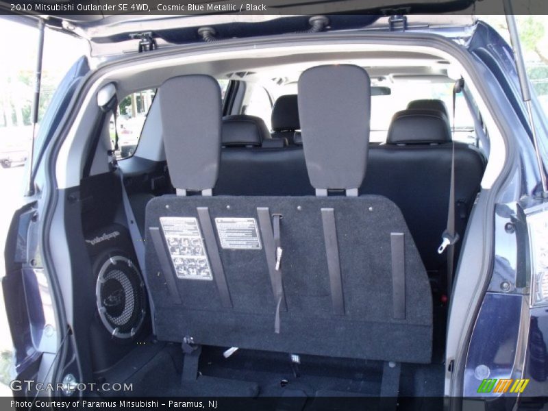 Cosmic Blue Metallic / Black 2010 Mitsubishi Outlander SE 4WD