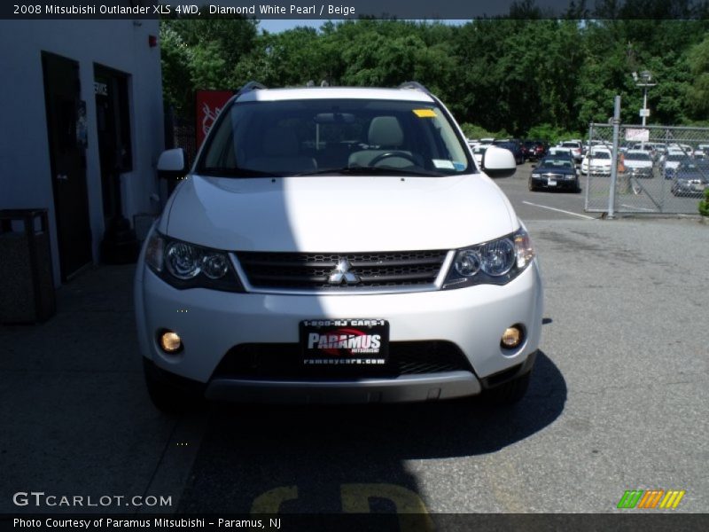 Diamond White Pearl / Beige 2008 Mitsubishi Outlander XLS 4WD