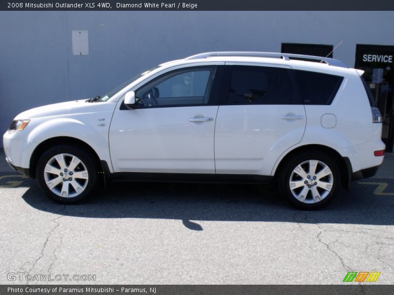 Diamond White Pearl / Beige 2008 Mitsubishi Outlander XLS 4WD