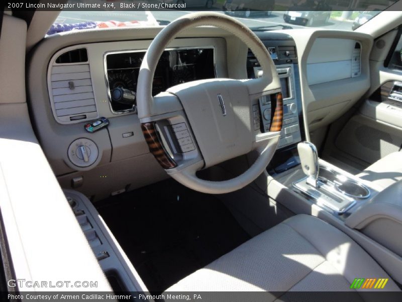 Black / Stone/Charcoal 2007 Lincoln Navigator Ultimate 4x4