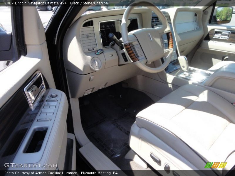 Black / Stone/Charcoal 2007 Lincoln Navigator Ultimate 4x4