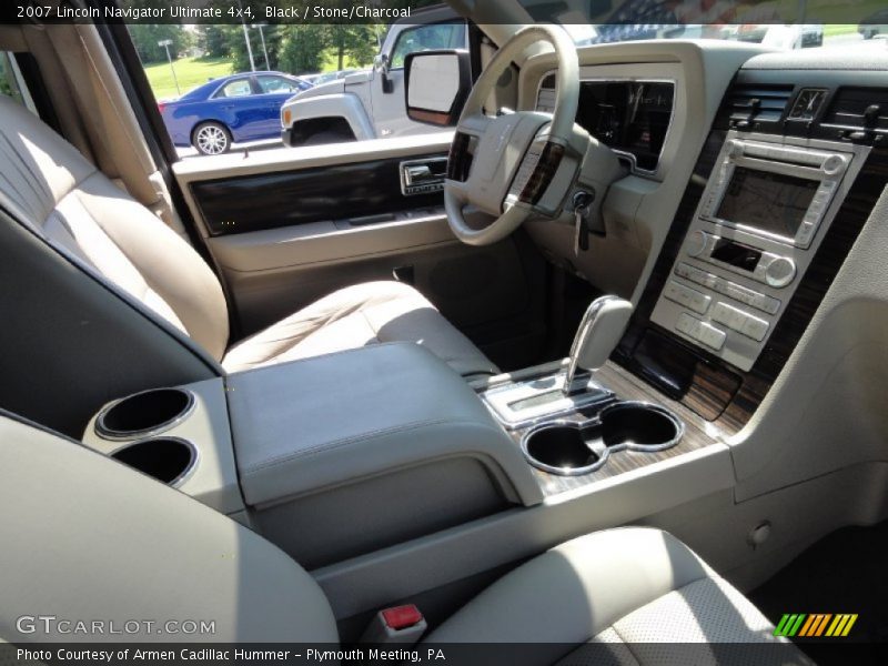 Black / Stone/Charcoal 2007 Lincoln Navigator Ultimate 4x4