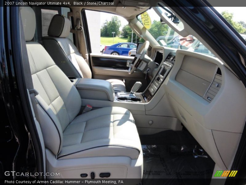 Black / Stone/Charcoal 2007 Lincoln Navigator Ultimate 4x4