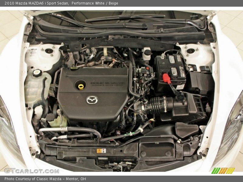 Performance White / Beige 2010 Mazda MAZDA6 i Sport Sedan