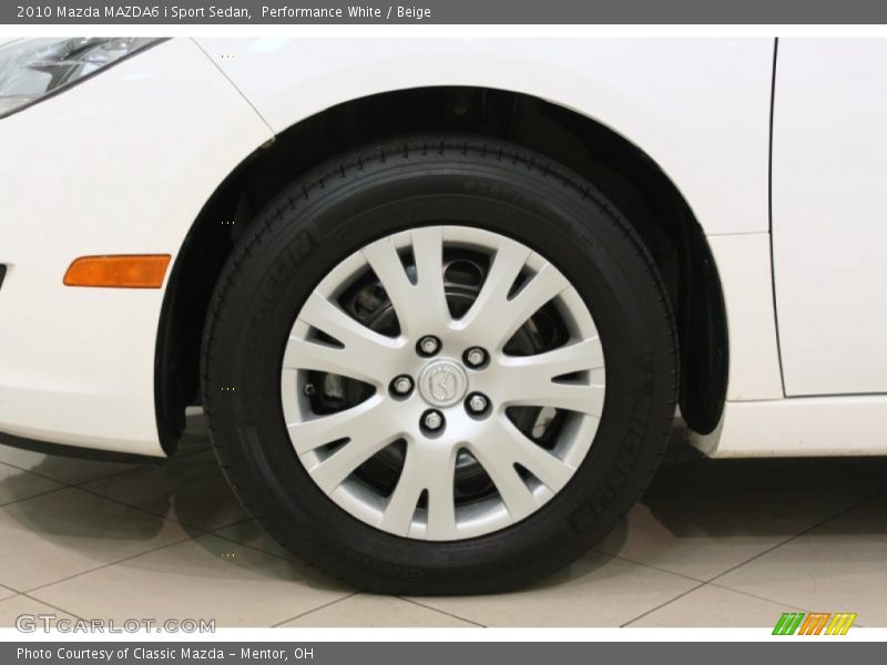 Performance White / Beige 2010 Mazda MAZDA6 i Sport Sedan