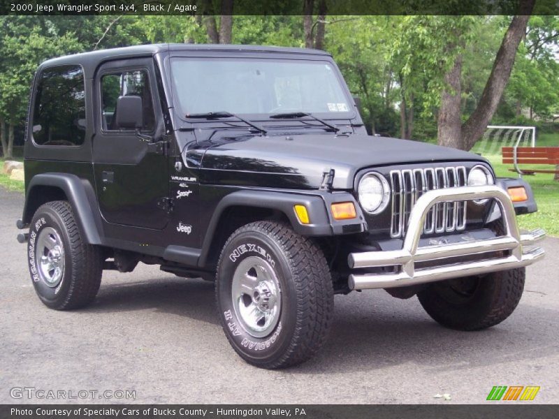 Front 3/4 View of 2000 Wrangler Sport 4x4