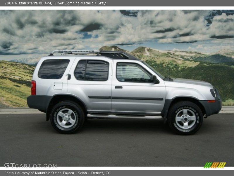 Silver Lightning Metallic / Gray 2004 Nissan Xterra XE 4x4