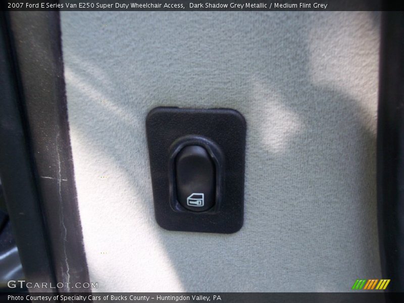 Dark Shadow Grey Metallic / Medium Flint Grey 2007 Ford E Series Van E250 Super Duty Wheelchair Access