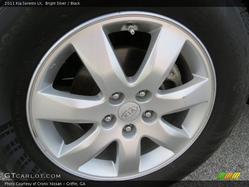Bright Silver / Black 2011 Kia Sorento LX