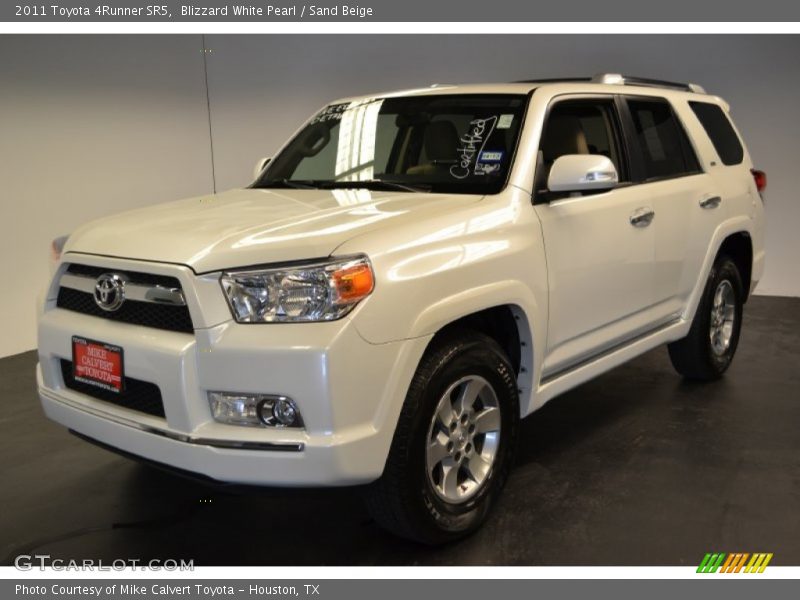 Blizzard White Pearl / Sand Beige 2011 Toyota 4Runner SR5