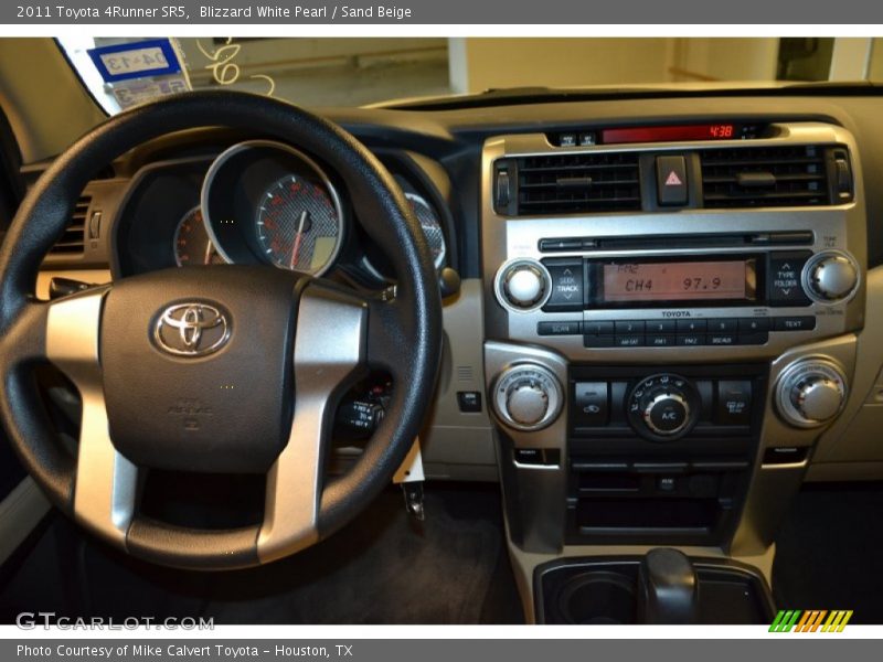 Blizzard White Pearl / Sand Beige 2011 Toyota 4Runner SR5