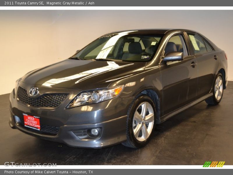 Magnetic Gray Metallic / Ash 2011 Toyota Camry SE