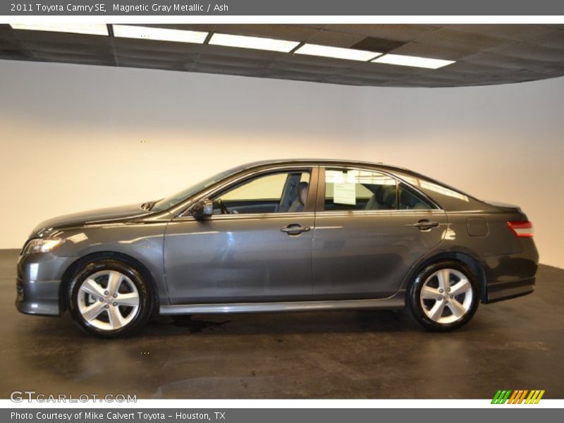 Magnetic Gray Metallic / Ash 2011 Toyota Camry SE