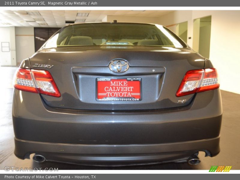 Magnetic Gray Metallic / Ash 2011 Toyota Camry SE
