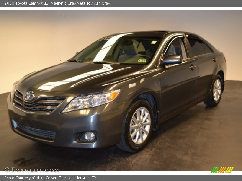Magnetic Gray Metallic / Ash Gray 2010 Toyota Camry XLE