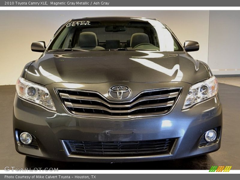 Magnetic Gray Metallic / Ash Gray 2010 Toyota Camry XLE