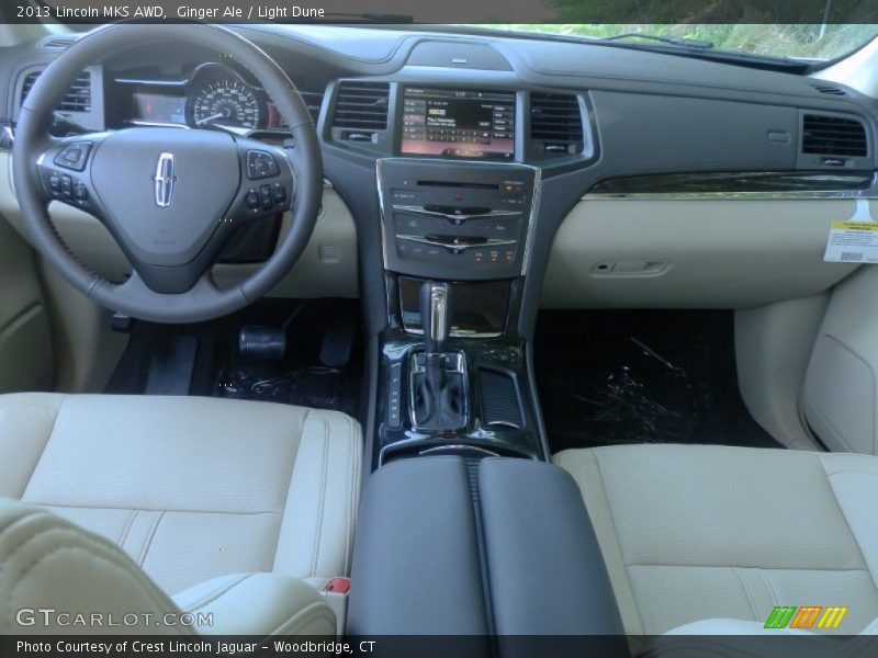 Dashboard of 2013 MKS AWD