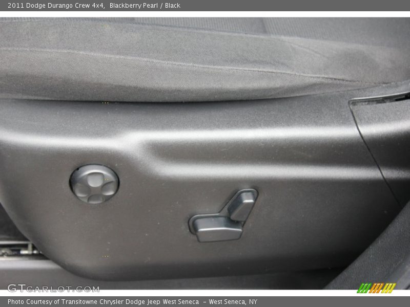 Blackberry Pearl / Black 2011 Dodge Durango Crew 4x4