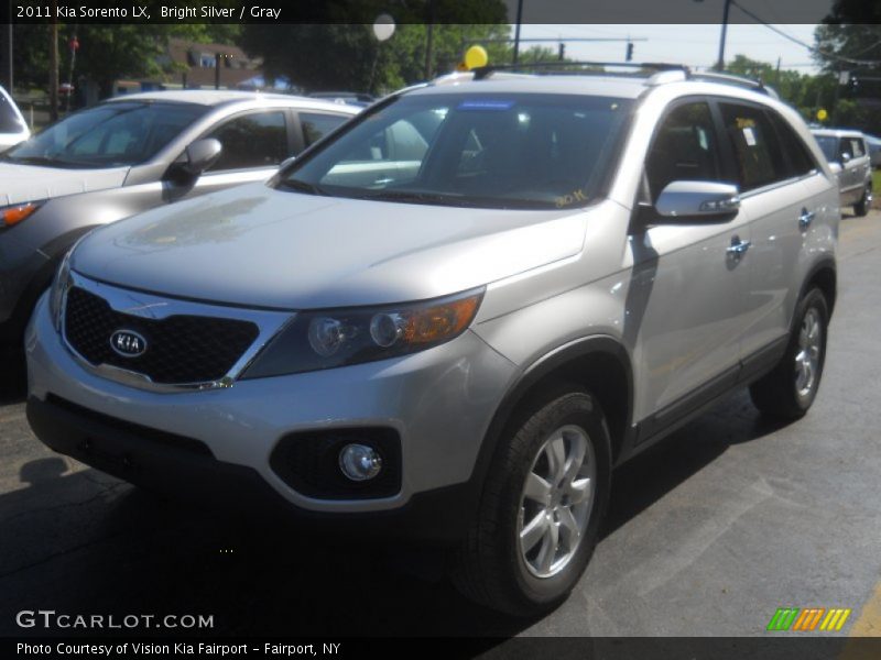 Bright Silver / Gray 2011 Kia Sorento LX