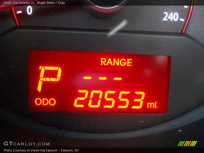 Bright Silver / Gray 2011 Kia Sorento LX