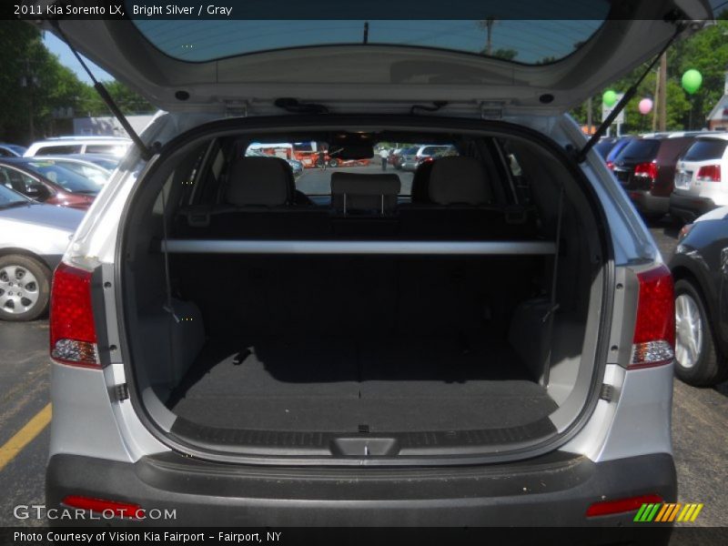 Bright Silver / Gray 2011 Kia Sorento LX