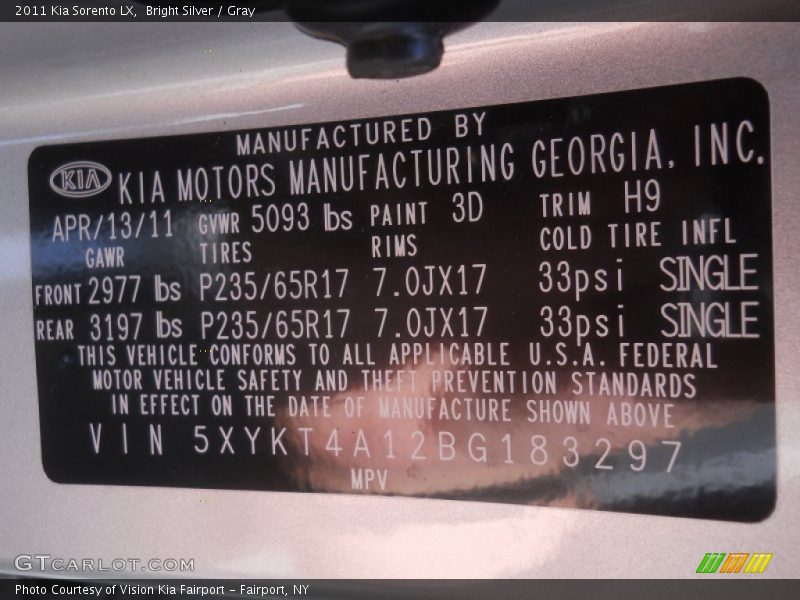 Bright Silver / Gray 2011 Kia Sorento LX
