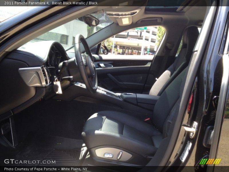 Basalt Black Metallic / Black 2011 Porsche Panamera 4