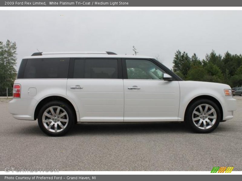 White Platinum Tri-Coat / Medium Light Stone 2009 Ford Flex Limited