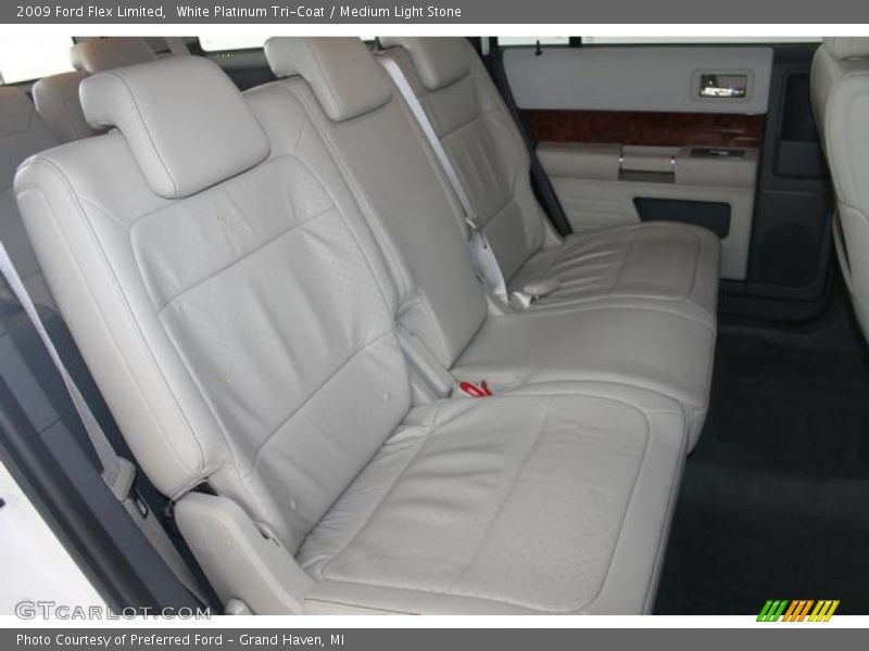 White Platinum Tri-Coat / Medium Light Stone 2009 Ford Flex Limited