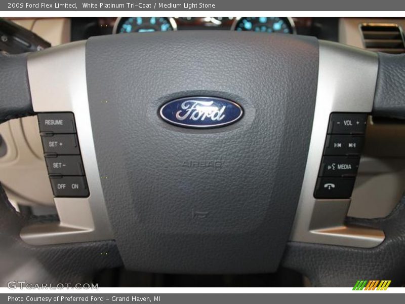 White Platinum Tri-Coat / Medium Light Stone 2009 Ford Flex Limited
