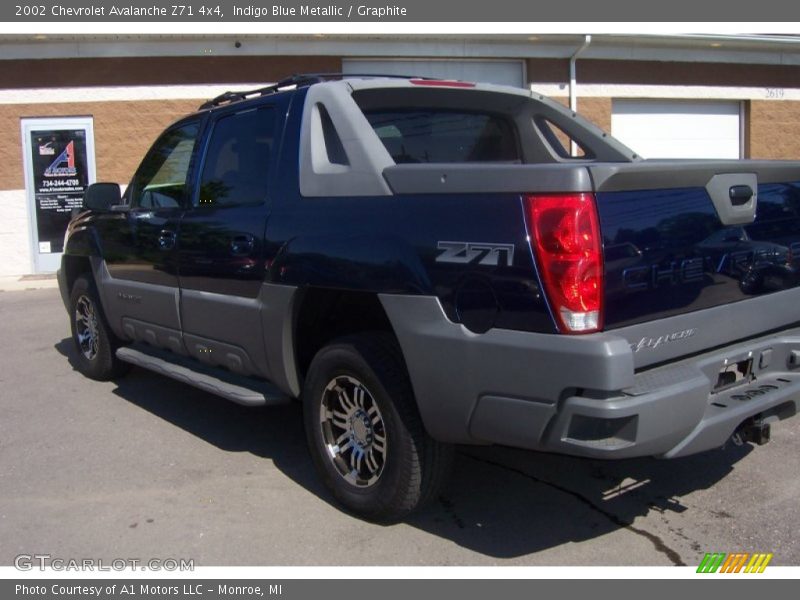 Indigo Blue Metallic / Graphite 2002 Chevrolet Avalanche Z71 4x4