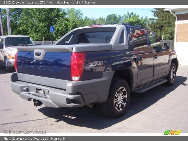 Indigo Blue Metallic / Graphite 2002 Chevrolet Avalanche Z71 4x4