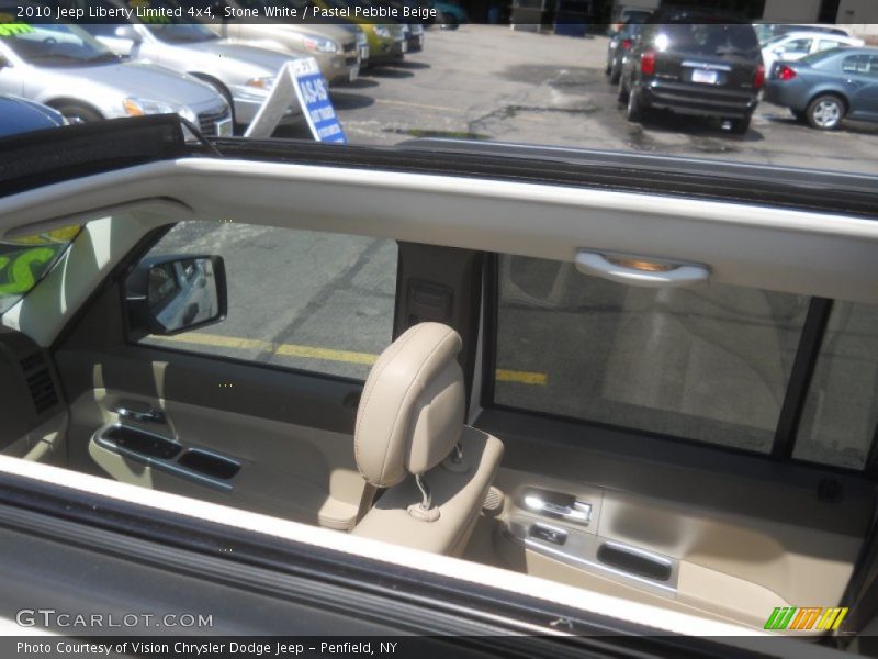 Stone White / Pastel Pebble Beige 2010 Jeep Liberty Limited 4x4
