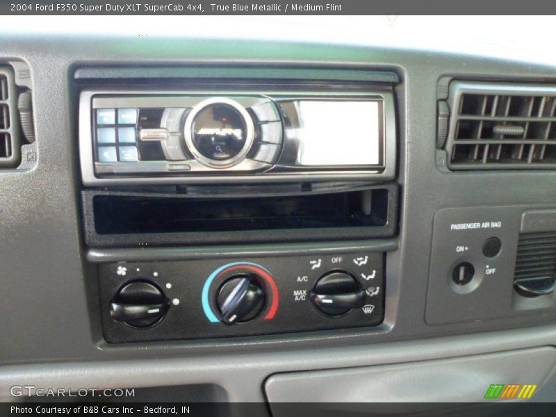 True Blue Metallic / Medium Flint 2004 Ford F350 Super Duty XLT SuperCab 4x4
