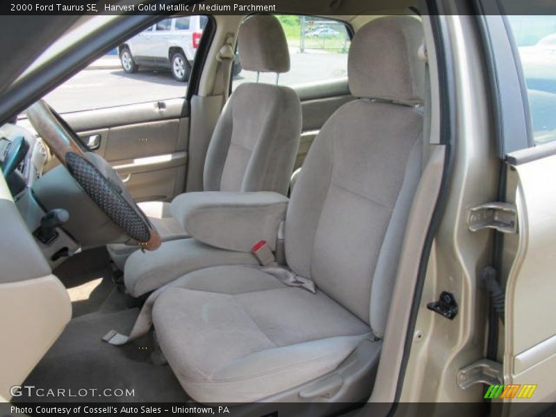 Harvest Gold Metallic / Medium Parchment 2000 Ford Taurus SE