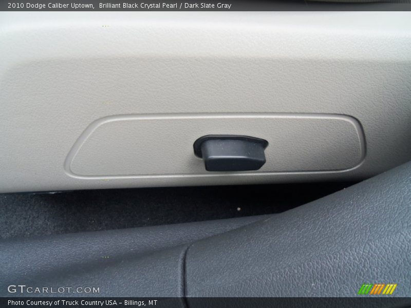 Brilliant Black Crystal Pearl / Dark Slate Gray 2010 Dodge Caliber Uptown