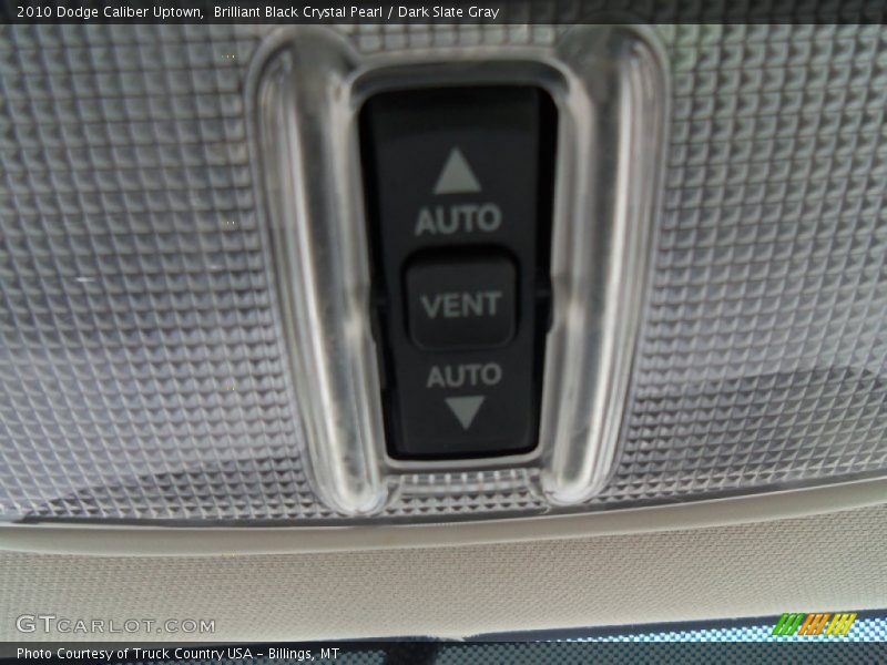 Brilliant Black Crystal Pearl / Dark Slate Gray 2010 Dodge Caliber Uptown