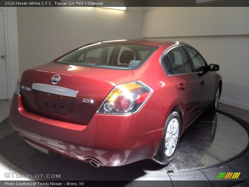 Tuscan Sun Red / Charcoal 2010 Nissan Altima 2.5 S