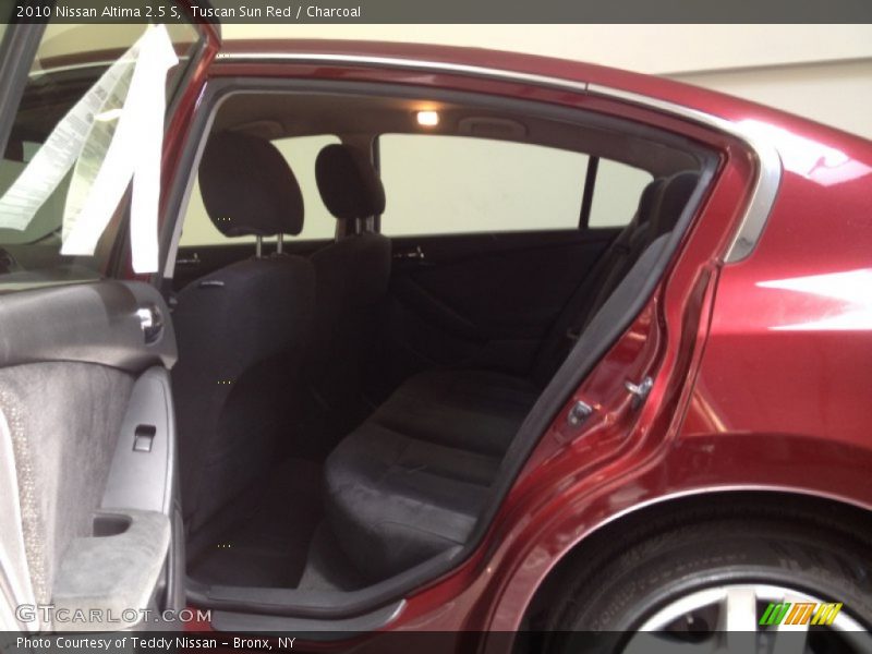 Tuscan Sun Red / Charcoal 2010 Nissan Altima 2.5 S