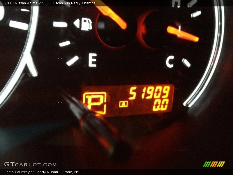 Tuscan Sun Red / Charcoal 2010 Nissan Altima 2.5 S