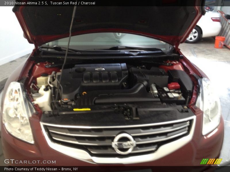 Tuscan Sun Red / Charcoal 2010 Nissan Altima 2.5 S
