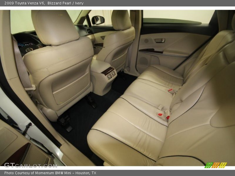 Blizzard Pearl / Ivory 2009 Toyota Venza V6