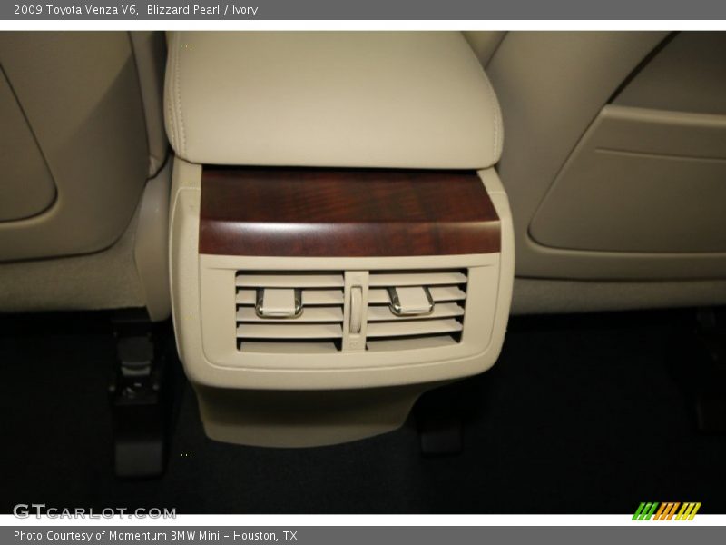 Blizzard Pearl / Ivory 2009 Toyota Venza V6