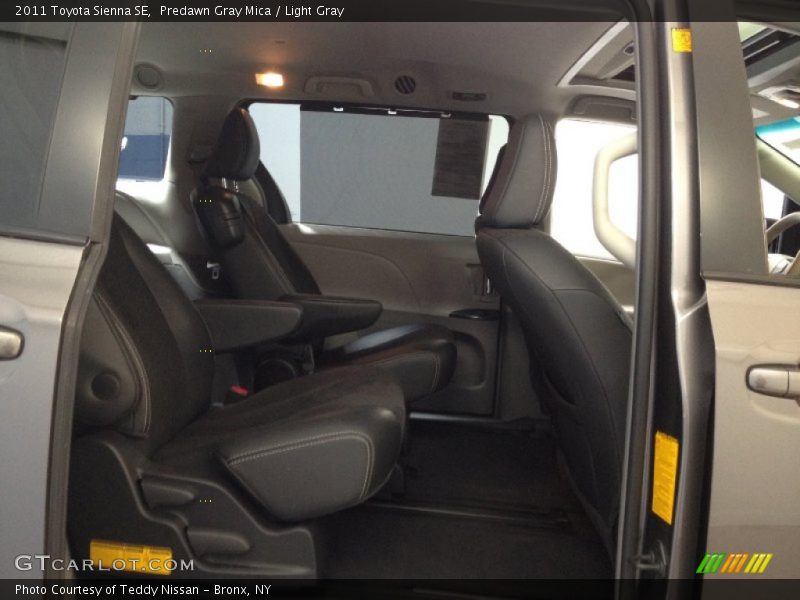 Predawn Gray Mica / Light Gray 2011 Toyota Sienna SE