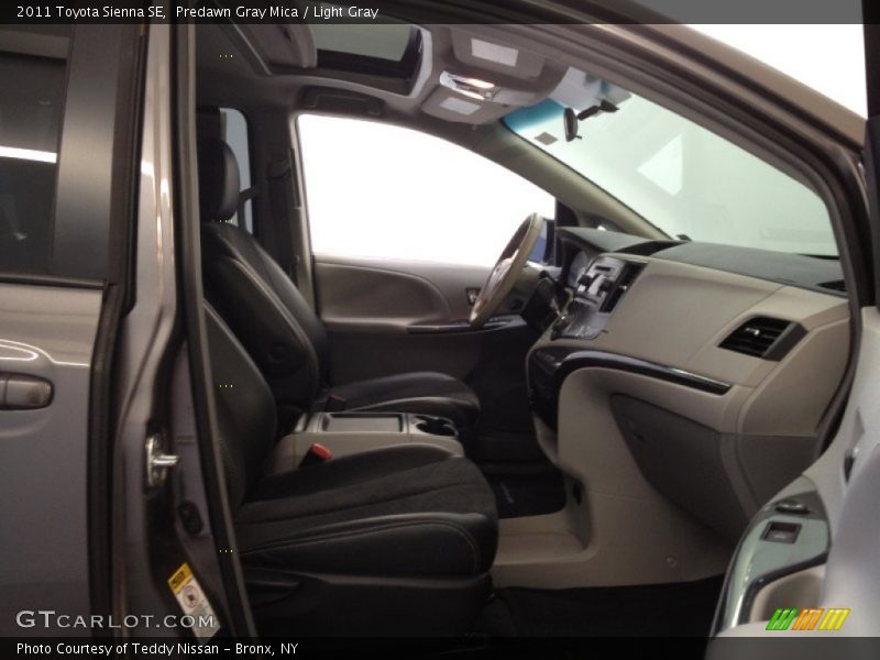 Predawn Gray Mica / Light Gray 2011 Toyota Sienna SE