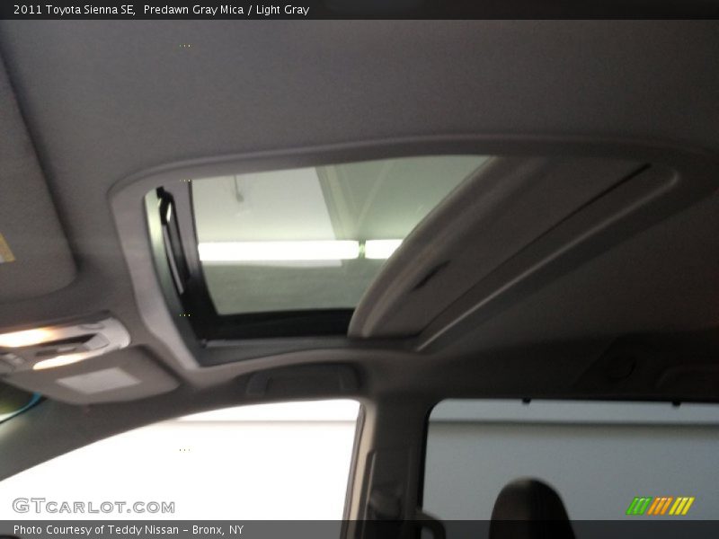 Predawn Gray Mica / Light Gray 2011 Toyota Sienna SE