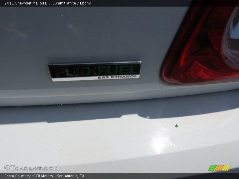 Summit White / Ebony 2011 Chevrolet Malibu LT