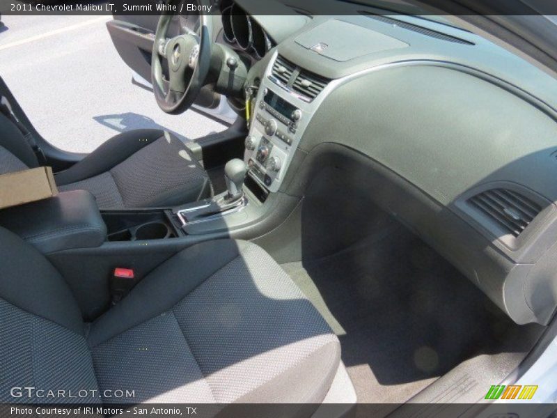 Summit White / Ebony 2011 Chevrolet Malibu LT