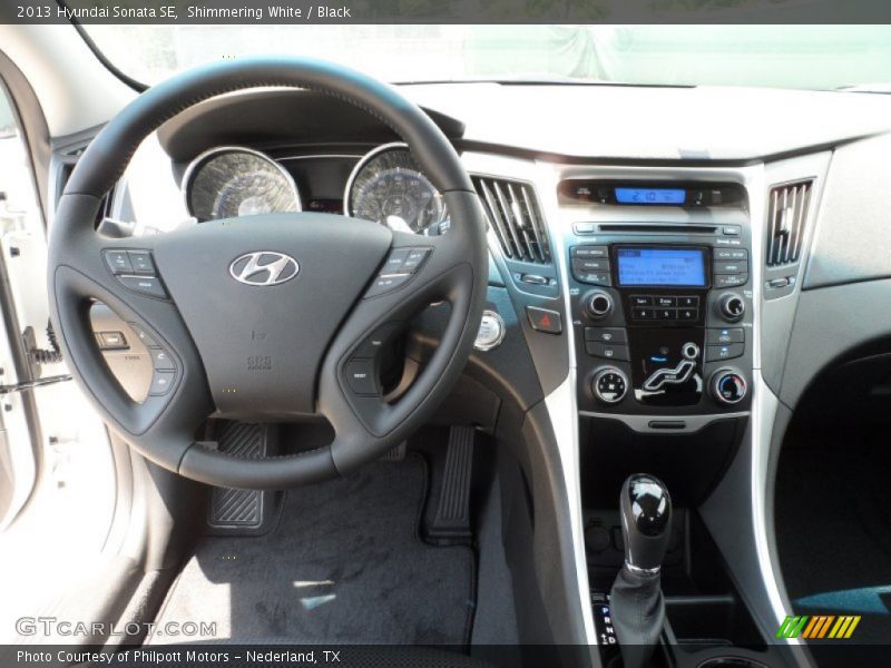 Shimmering White / Black 2013 Hyundai Sonata SE